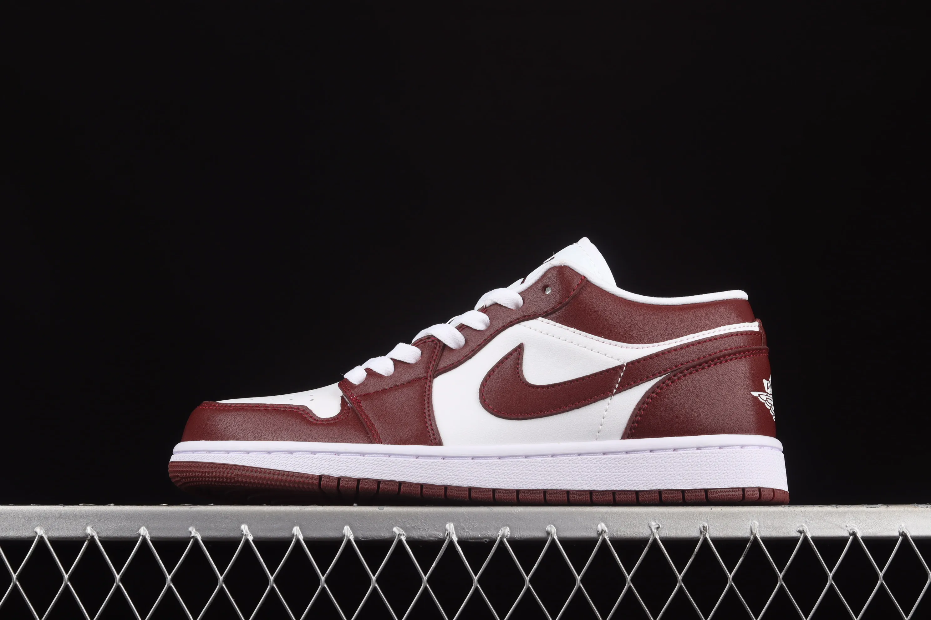 All categories Air Jordan Jordan series basketball shoes Air Jordan 1 Low Air Jordan 1 Low AJ1 Joe 1 wine red and white low-top basketball shoes DC0774-116